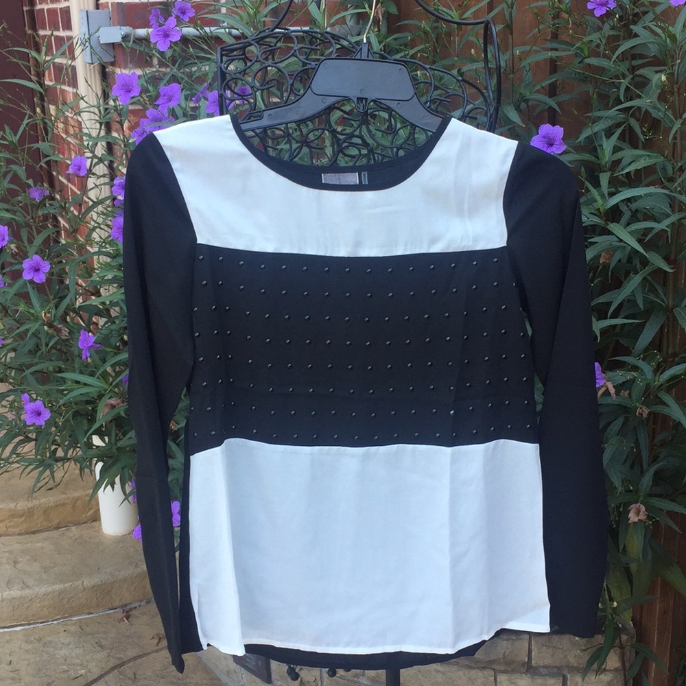 Black & White Panel Top with Beading - Picture 4 of 5